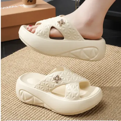 WOMEN'S SLIPPERS WITH THICK SOLES,